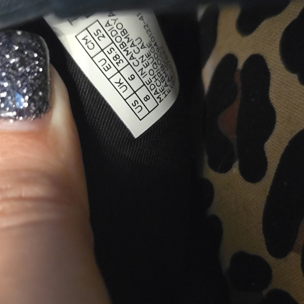 TOMS Black Mules with Leopard Print Insole. New Wuthout Tags. Size 8. - Picture 11 of 11